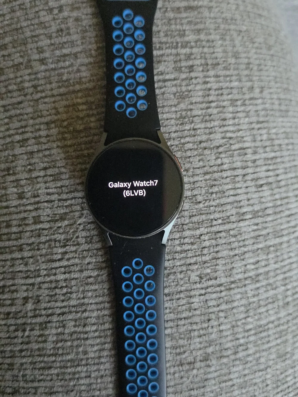 Samsung Galaxy 7 Smartwatch - Black with Blue Accents
